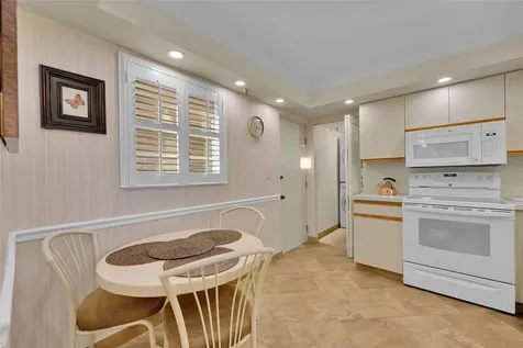 5340 NW 2nd Avenue Boca Raton FL 33487