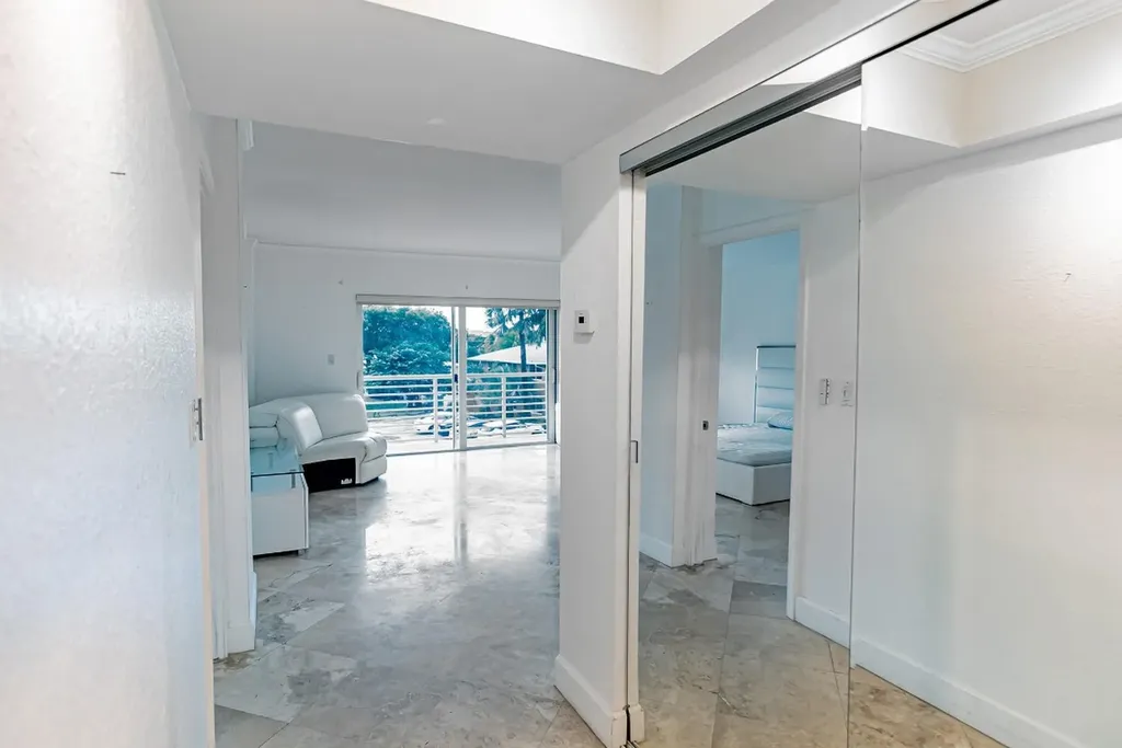 2900 NE 30th Street Fort Lauderdale FL 33306