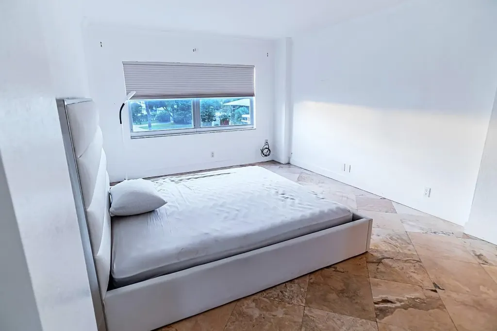 2900 NE 30th Street Fort Lauderdale FL 33306