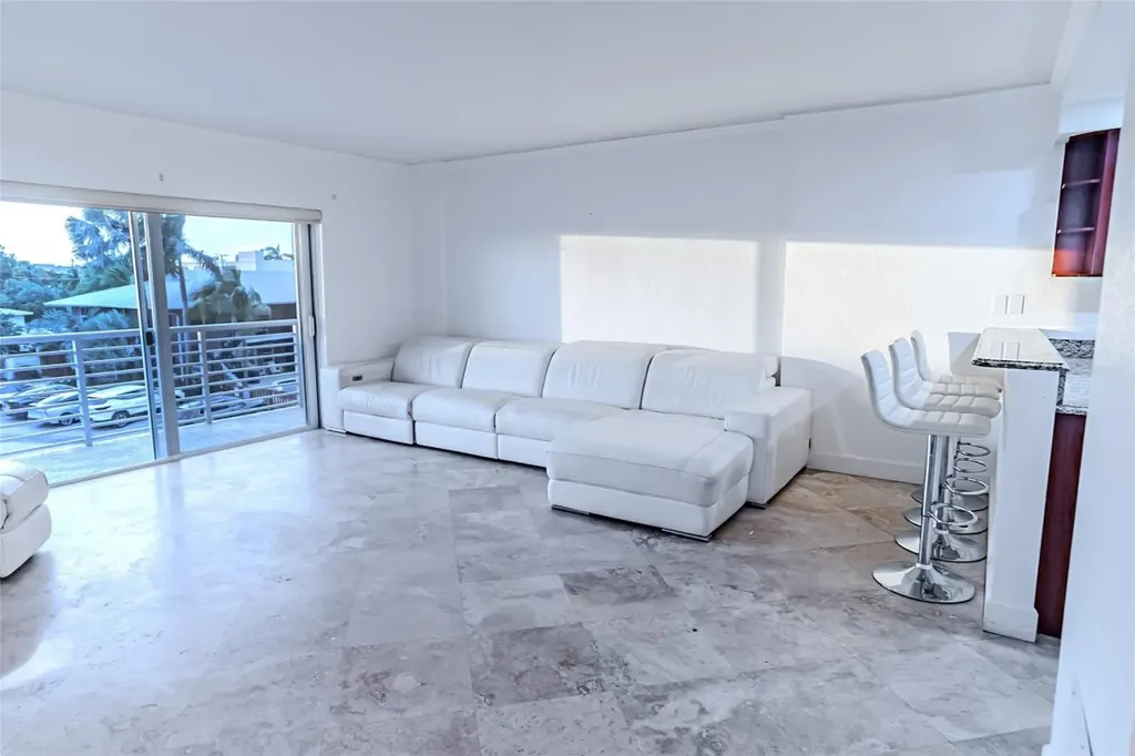 2900 NE 30th Street Fort Lauderdale FL 33306
