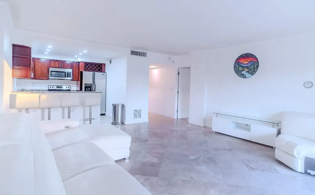 2900 NE 30th Street Fort Lauderdale FL 33306
