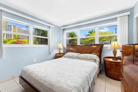 3131 S Ocean Drive Hallandale Beach FL 33009