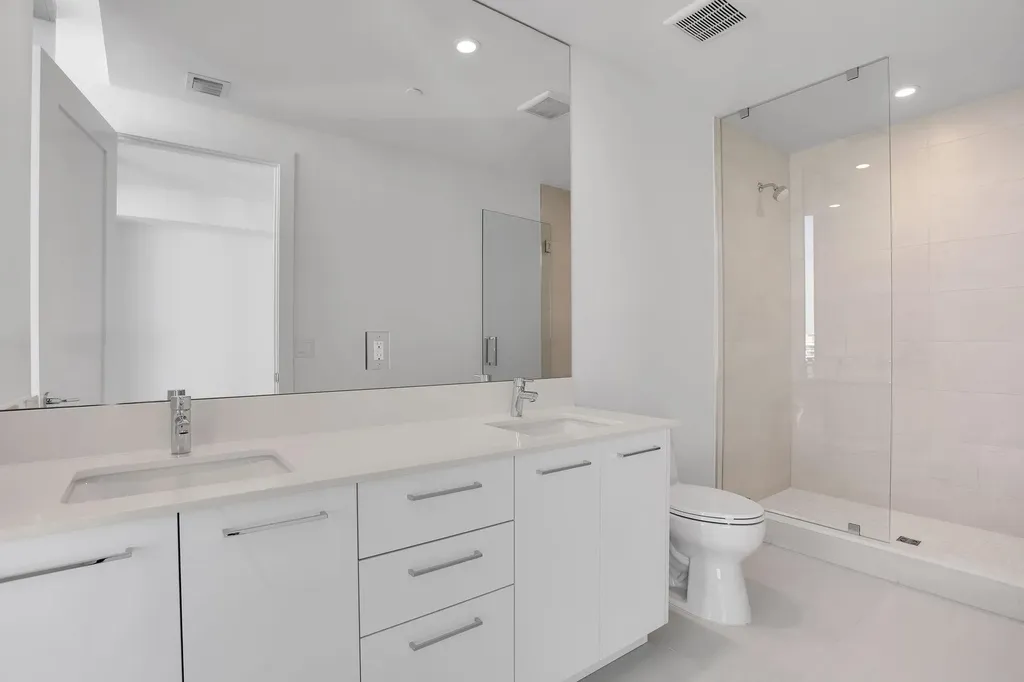 151 N Seabreeze Blv Fort Lauderdale FL 33304