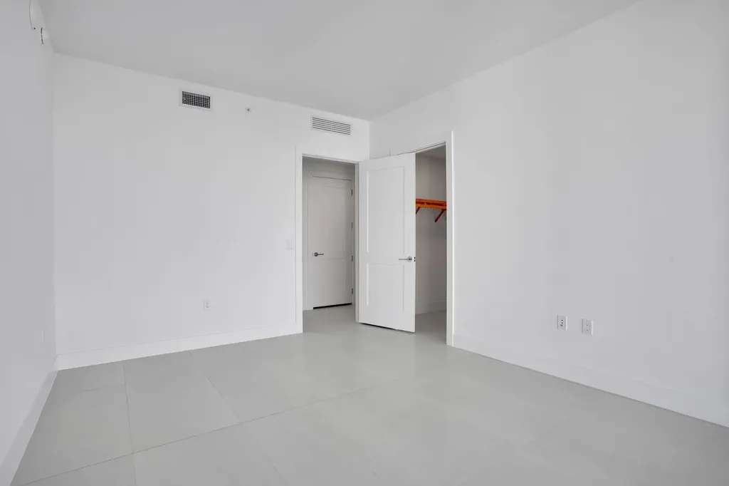151 N Seabreeze Blv Fort Lauderdale FL 33304