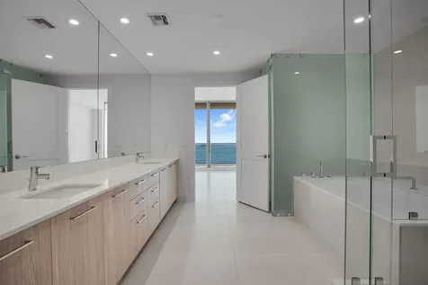 151 N Seabreeze Blv Fort Lauderdale FL 33304