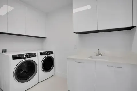 151 N Seabreeze Blv Fort Lauderdale FL 33304