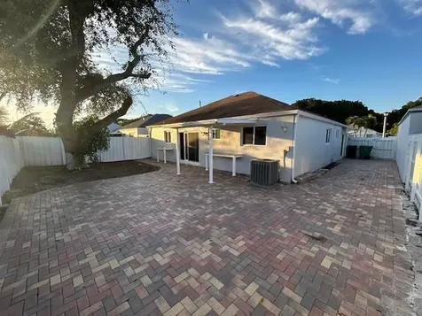 10420 SW 207th Street Cutler Bay FL 33189
