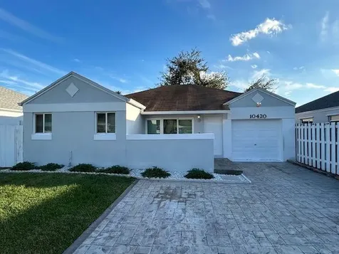 10420 SW 207th Street Cutler Bay FL 33189