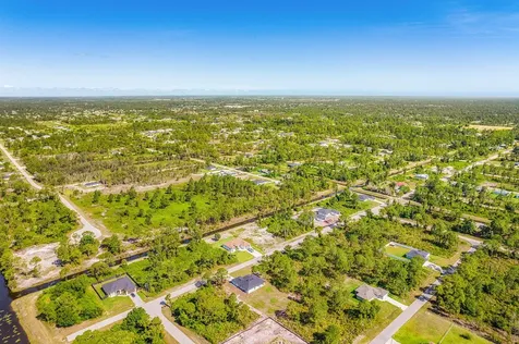 842 Genoa Avenue Lehigh Acres FL 33974