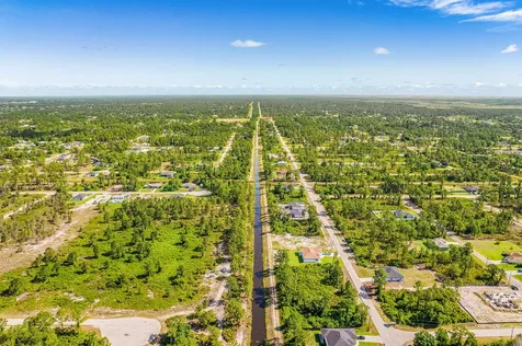 842 Genoa Avenue Lehigh Acres FL 33974