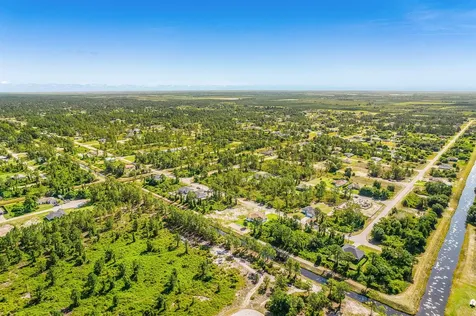 842 Genoa Avenue Lehigh Acres FL 33974
