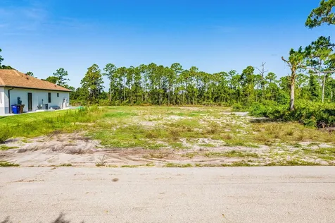 842 Genoa Avenue Lehigh Acres FL 33974