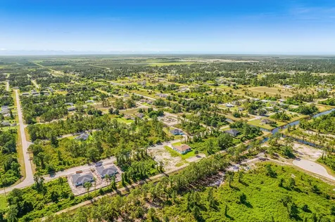 842 Genoa Avenue Lehigh Acres FL 33974