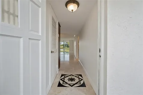 9320 S Hollybrook Lake Drive Pembroke Pines FL 33025