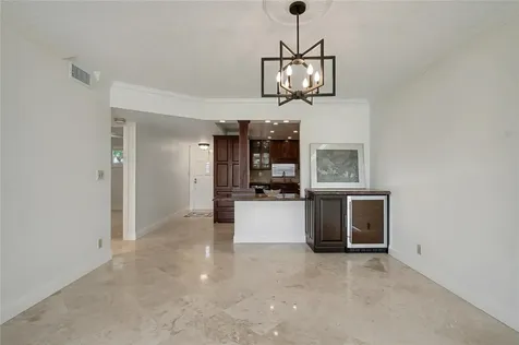 9320 S Hollybrook Lake Drive Pembroke Pines FL 33025