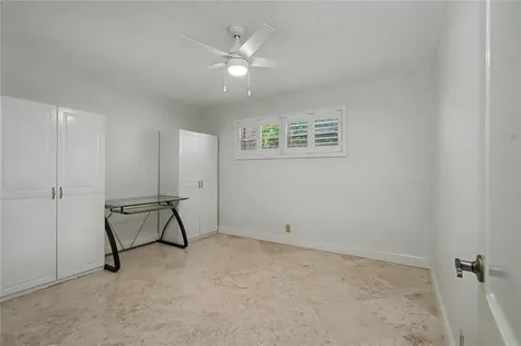9320 S Hollybrook Lake Drive Pembroke Pines FL 33025