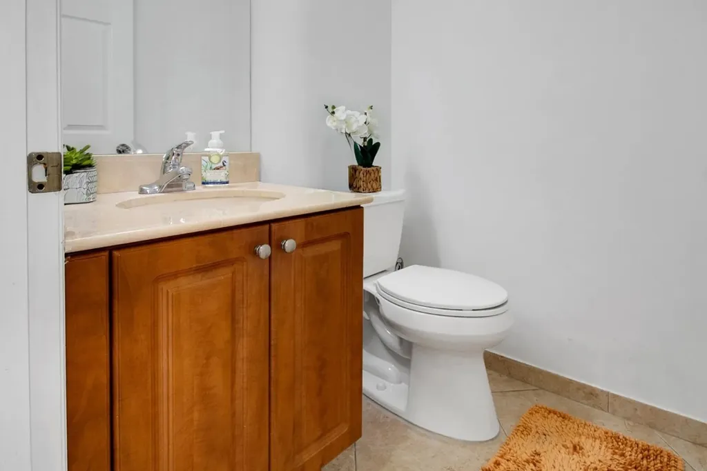 5095 Madison Lakes Circle Davie FL 33328