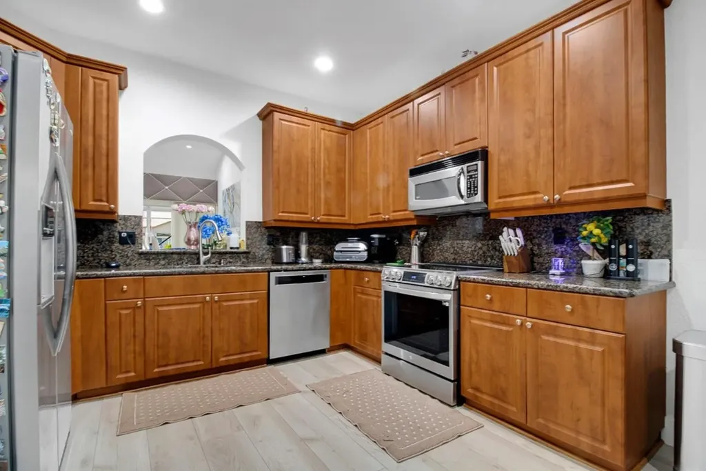 5095 Madison Lakes Circle Davie FL 33328