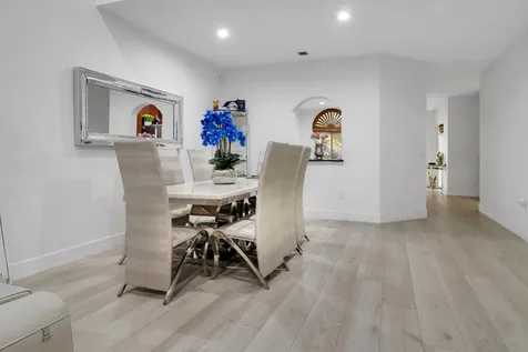 5095 Madison Lakes Circle Davie FL 33328