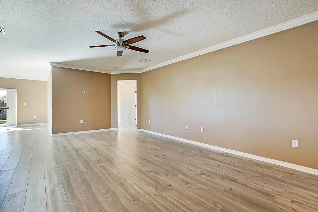 1174 SW Goodman Avenue Port St Lucie FL 34953