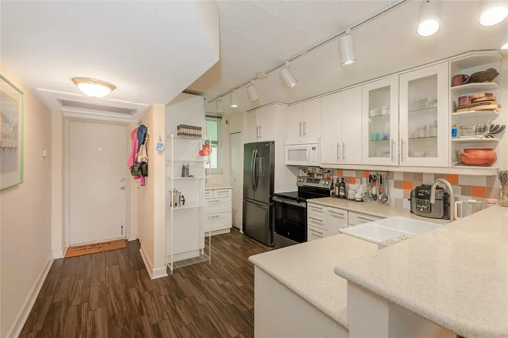 5300 NE 24 Terrace Fort Lauderdale FL 33308