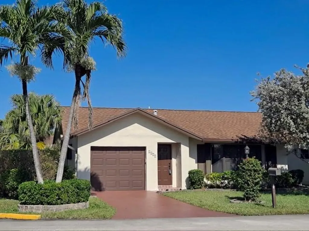 2377 SW 16th Drive Deerfield Beach FL 33442