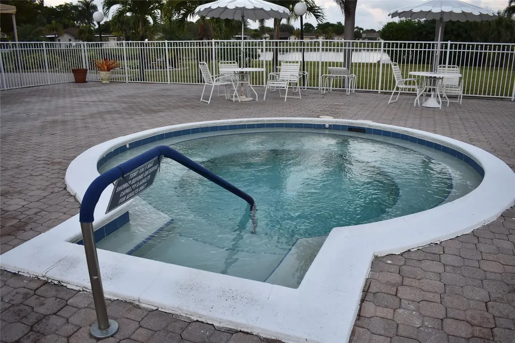 2377 SW 16th Drive Deerfield Beach FL 33442