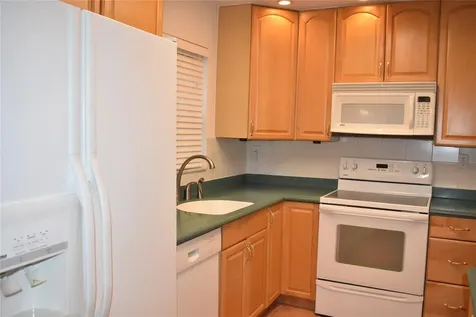 2377 SW 16th Drive Deerfield Beach FL 33442