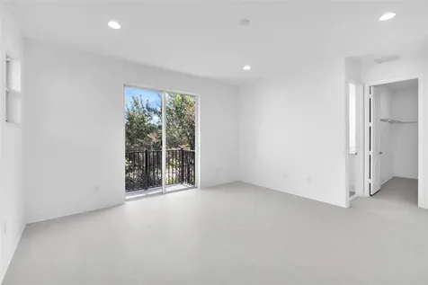 6947 Pines Circle Coconut Creek FL 33073