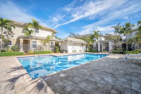 6947 Pines Circle Coconut Creek FL 33073