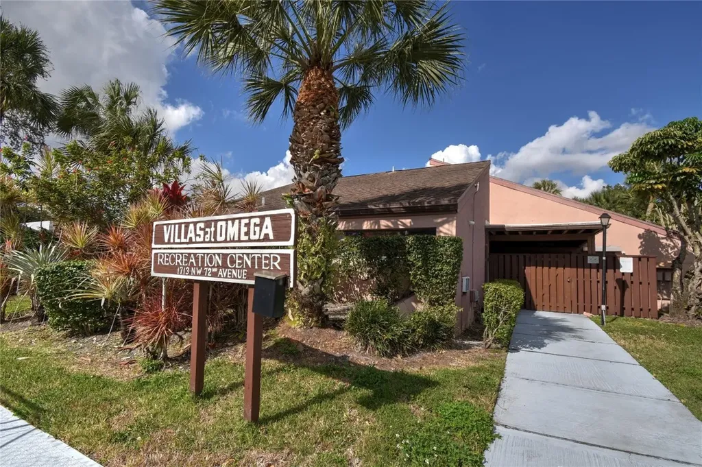 1748 NW 74th Avenue Plantation FL 33313