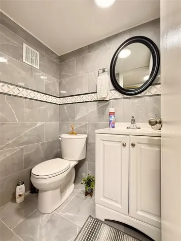 355 Oakridge T Deerfield Beach FL 33442