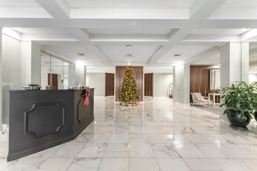 2860 S Ocean Boulevard Palm Beach FL 33480