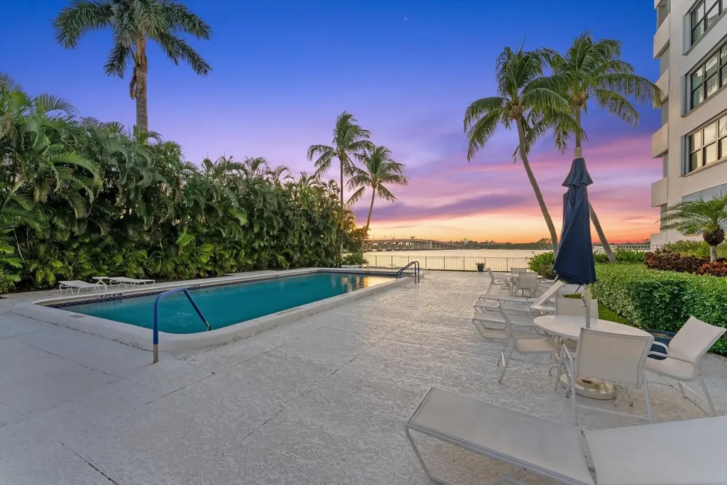 2860 S Ocean Boulevard Palm Beach FL 33480
