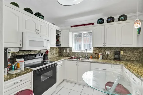 7456 W 34th Court Hialeah FL 33018