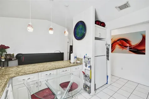 7456 W 34th Court Hialeah FL 33018
