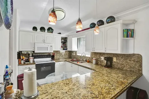 7456 W 34th Court Hialeah FL 33018