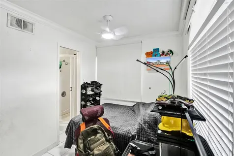7456 W 34th Court Hialeah FL 33018