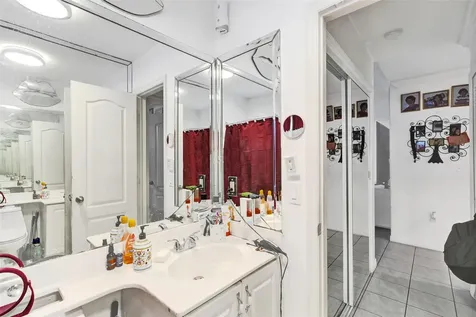 7456 W 34th Court Hialeah FL 33018