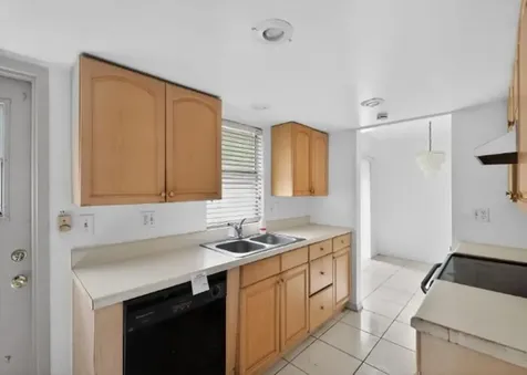 7802 NW 69th Terrace Tamarac FL 33321