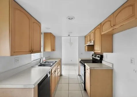 7802 NW 69th Terrace Tamarac FL 33321