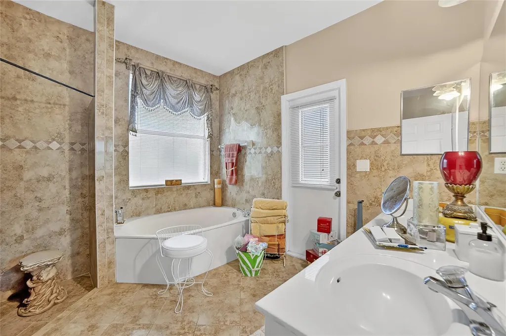 5374 NW 57th Avenue Coral Springs FL 33067