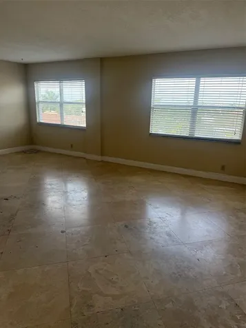 2555 NE 11th Street Fort Lauderdale FL 33304