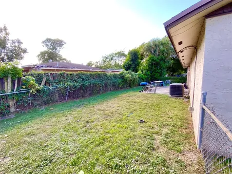 8160 SW 6th Street North Lauderdale FL 33068