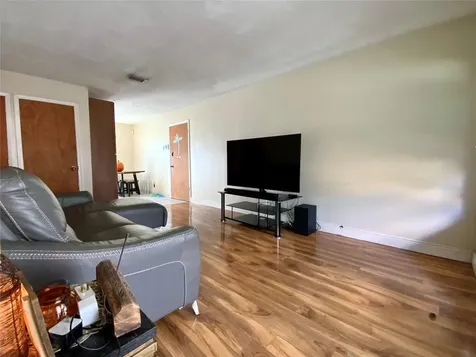 8160 SW 6th Street North Lauderdale FL 33068