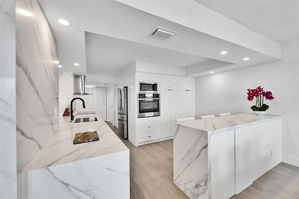 5100 N Ocean Boulevard Lauderdale By The Sea FL 33308