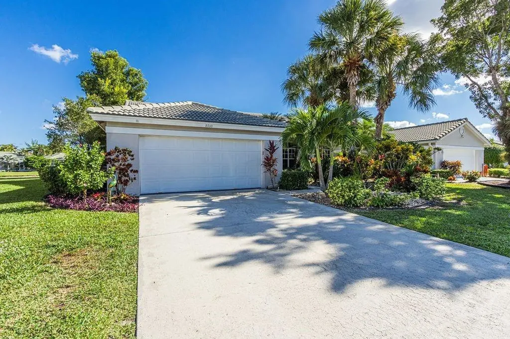 8910 Brittany Lakes Drive Boynton Beach FL 33472
