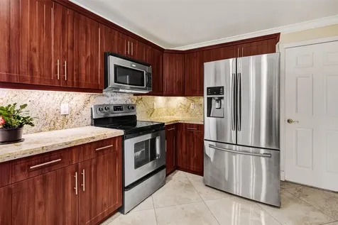 10216 NW 83rd Street Tamarac FL 33321