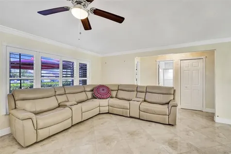 10216 NW 83rd Street Tamarac FL 33321