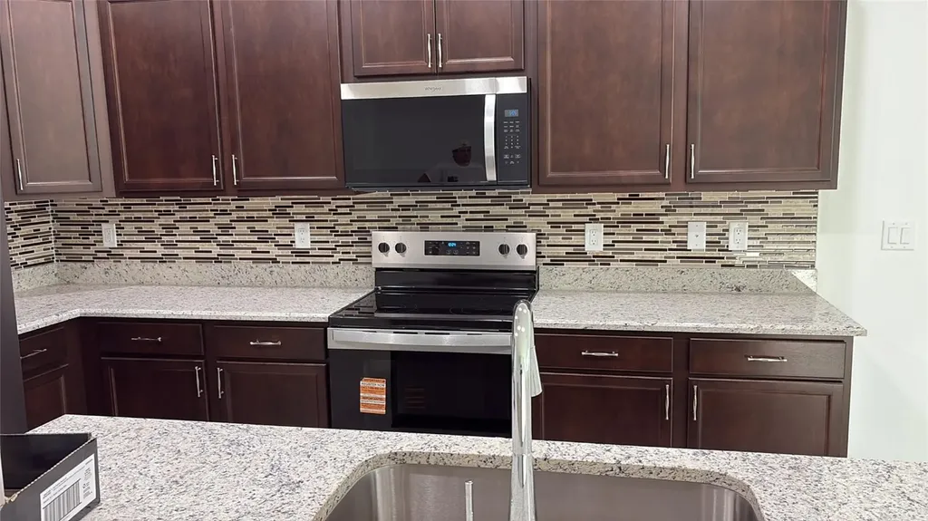 4292 S Longwood Lake Square Westlake FL 33470